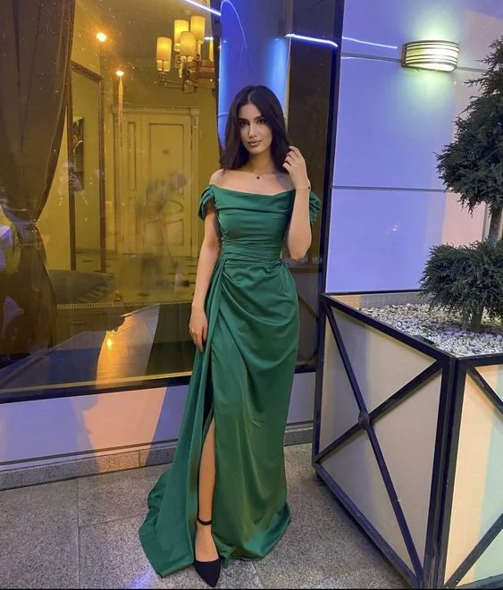 long-sleeve floral dressGreen Off Shoulder Satin Long Prom Dress Party Dress with Slit,DP784